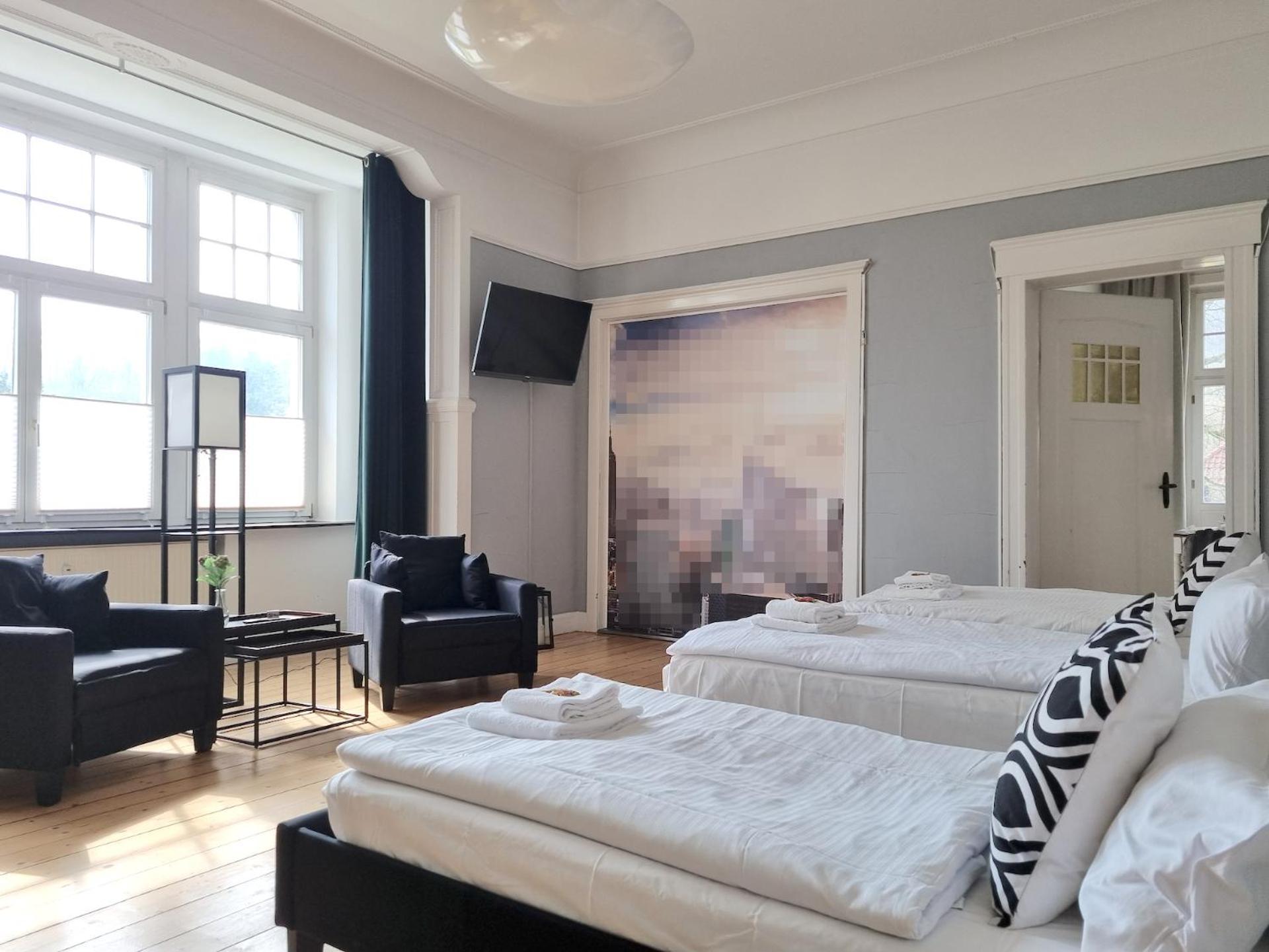 Charysma - Jugendstil Trifft Moderne, Schlafzimmer Mit Smart-Tv, Tischfussball, Darts, Parkplatz Hamelin Buitenkant foto
