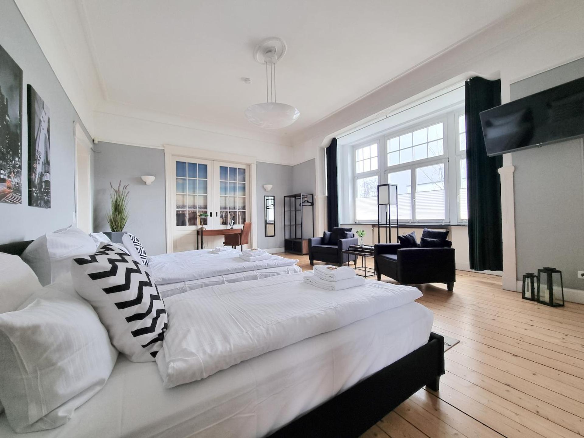 Charysma - Jugendstil Trifft Moderne, Schlafzimmer Mit Smart-Tv, Tischfussball, Darts, Parkplatz Hamelin Buitenkant foto